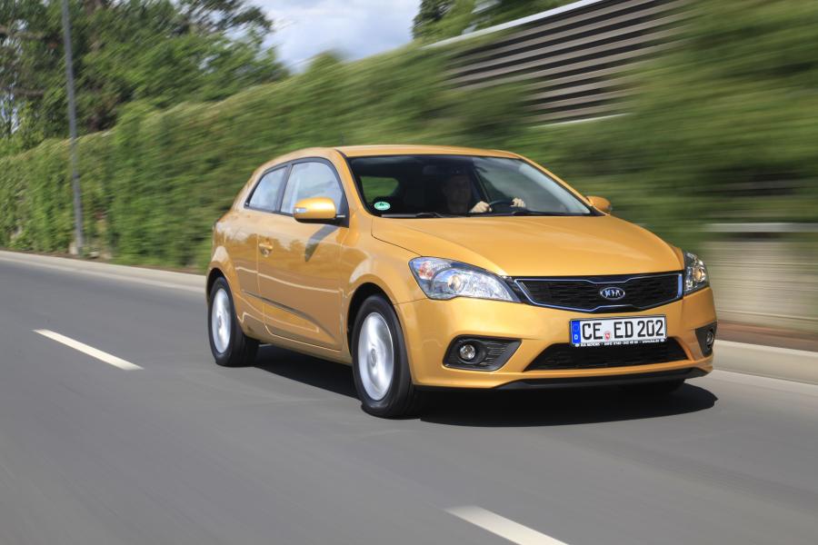  Kia pro_cee&rsquo;d EcoDynamics 2011 года  (фото 71 из 133)